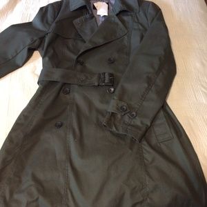 Short Trench Coat / Rain Coat